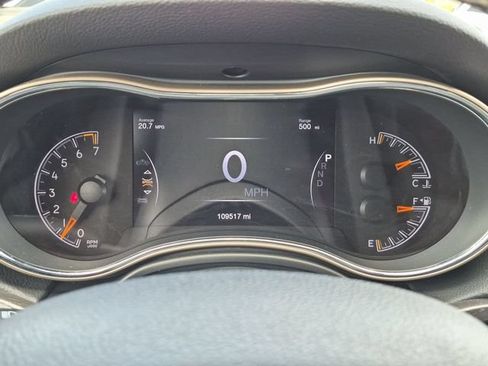 Used 2016 Jeep Grand Cherokee Limited AWD/4WD image 16