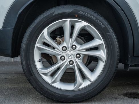 Used 2021 Buick Encore GX Preferred w/ Cold Weather Comfort Package FWD image 22