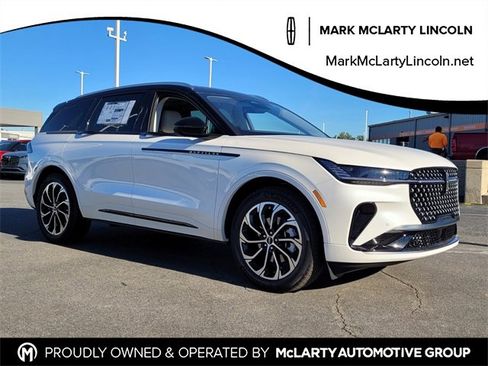 New 2026 Lincoln Nautilus Reserve image 1