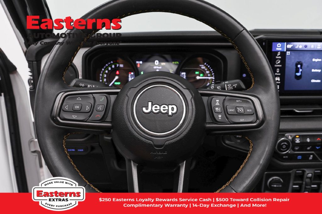 Used 2024 Jeep Wrangler Unlimited AWD/4WD image 11