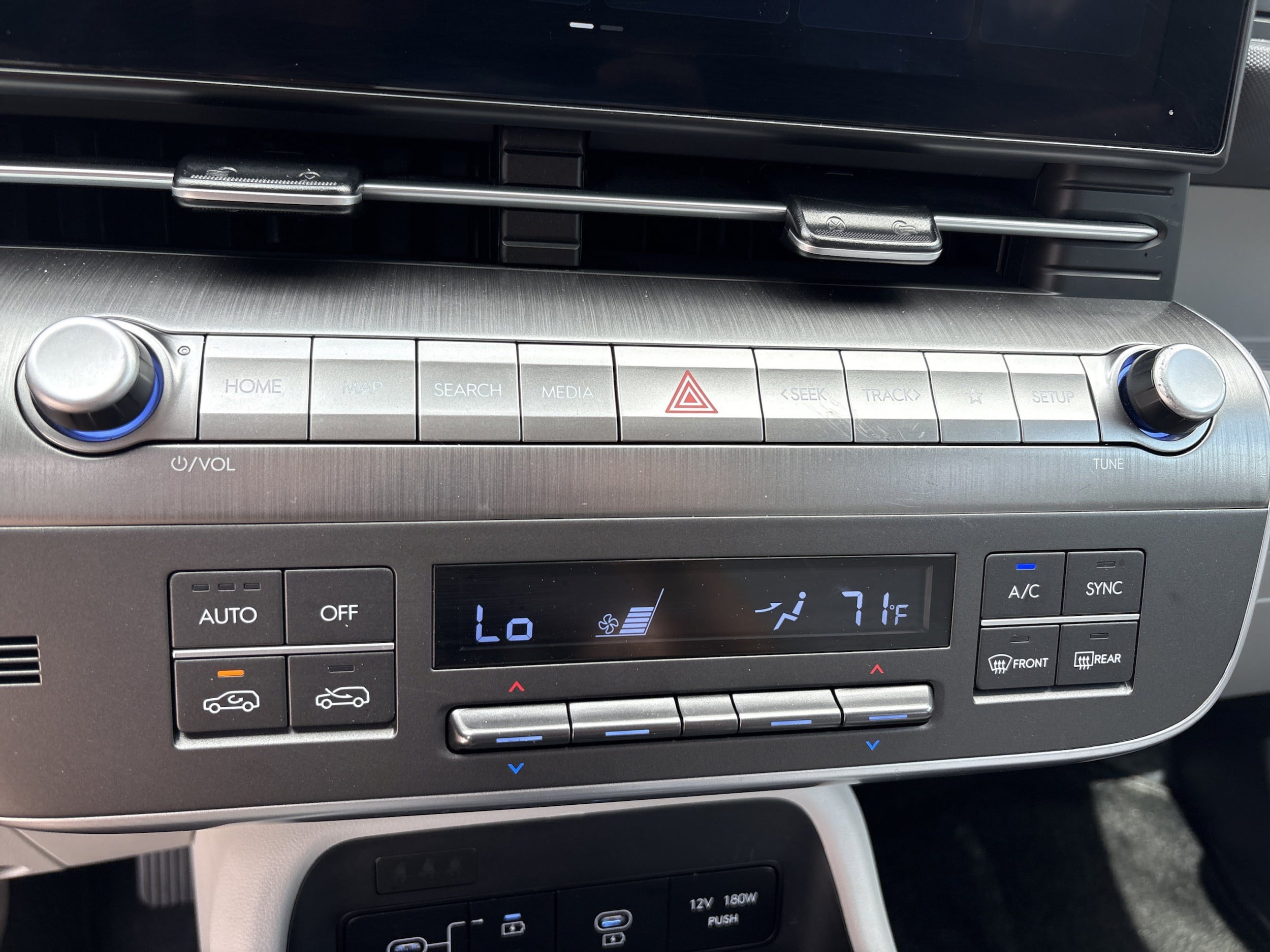 Used 2025 Hyundai Kona SEL FWD image 13