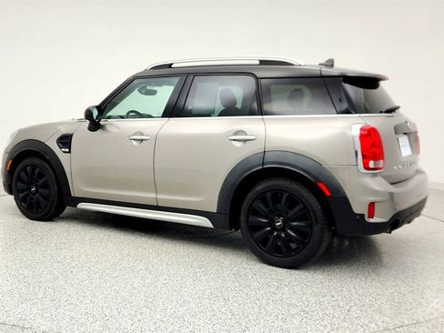Used 2018 MINI Cooper Countryman with Technology & Premium Pack image 7