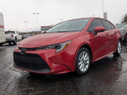 Used 2021 Toyota Corolla LE image 11