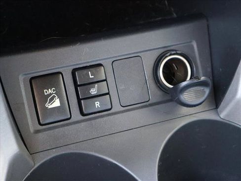 Used 2008 Toyota RAV4 Limited AWD/4WD image 19