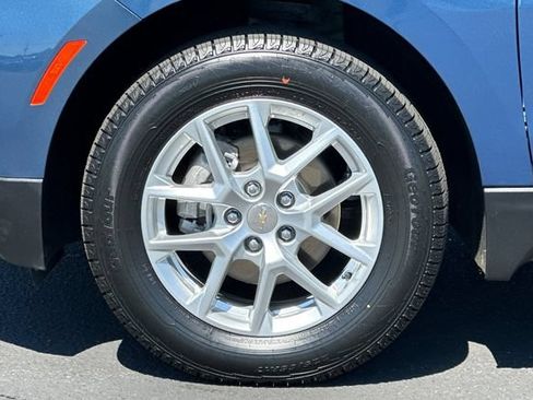 Used 2024 Chevrolet Equinox LT AWD/4WD image 29