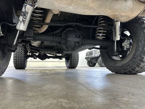 Used 2015 Jeep Wrangler Rubicon w/ Power Convenience Group AWD/4WD image 13