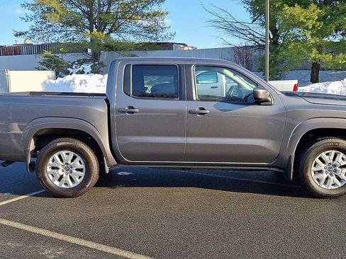 Used 2023 Nissan Frontier SV w/ SV Convenience Package image 9