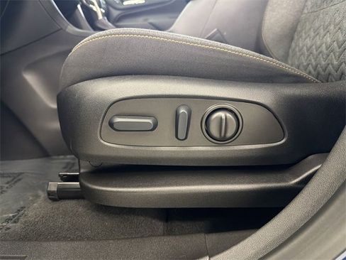 Certified 2023 Chevrolet Equinox LT image 22