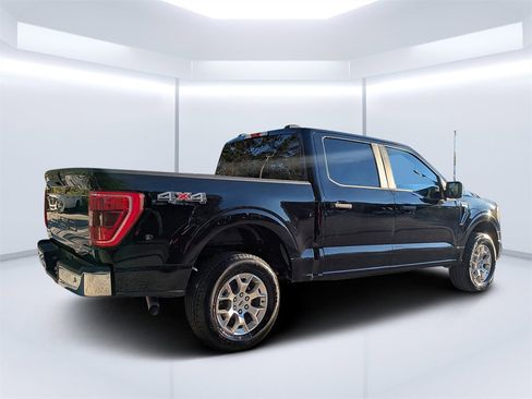 Used 2023 Ford F150 XLT image 3