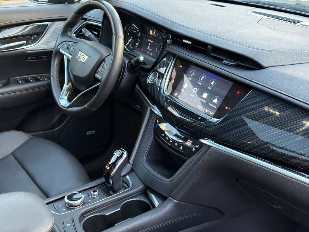 Used 2023 Cadillac XT6 Premium Luxury AWD/4WD image 11