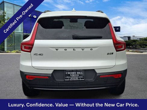 Certified 2024 Volvo XC40 B5 Plus w/ Protection Package Premier AWD/4WD image 6