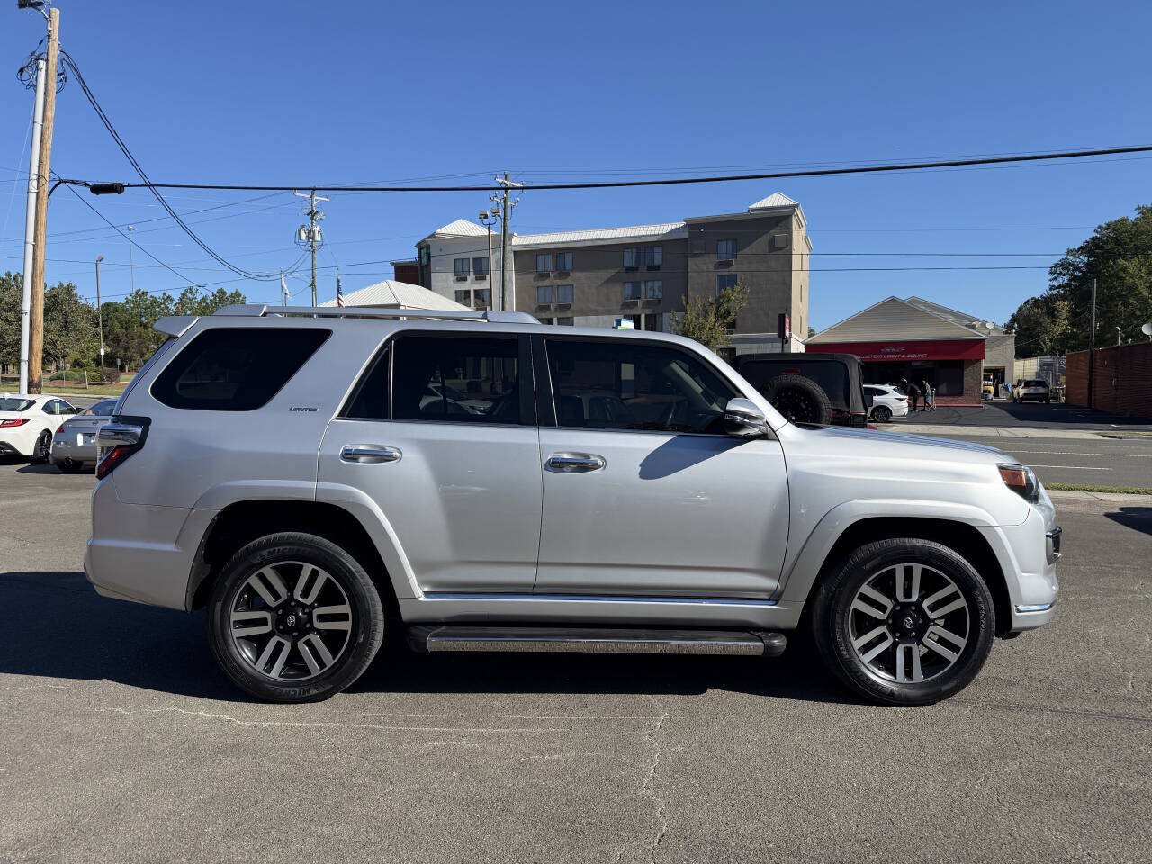 Used 2020 Toyota 4Runner Limited AWD/4WD image 9