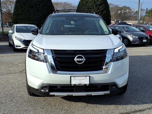 New 2025 Nissan Pathfinder Platinum w/ Lighting Package (N92) image 2