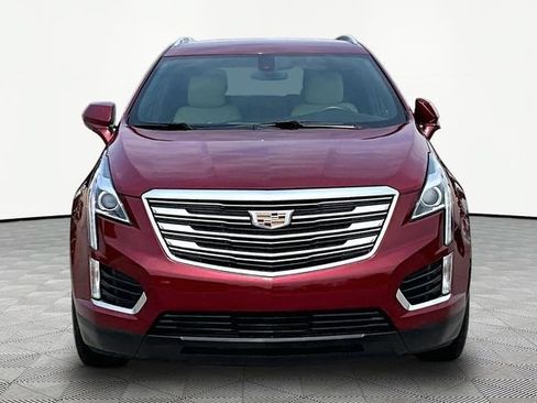 Used 2017 Cadillac XT5 FWD image 3