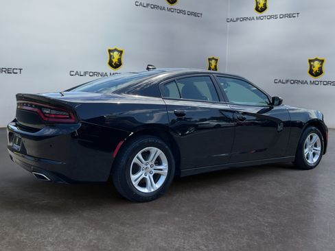 Used 2023 Dodge Charger SXT RWD image 4