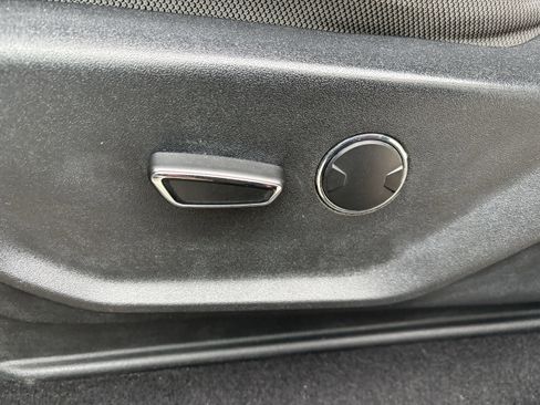 Certified 2019 Ford F450 XLT w/ XLT Premium Package image 20