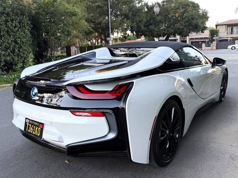 Used 2019 BMW i8 Roadster image 9