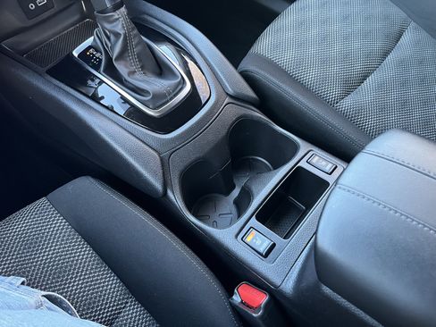 Certified 2022 Nissan Rogue Sport SV image 27