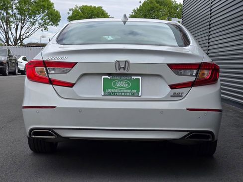 Used 2018 Honda Accord Touring image 5