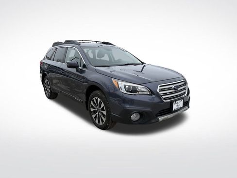 Used 2017 Subaru Outback 3.6R Limited image 3