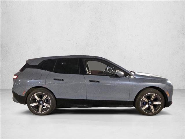 Used 2024 BMW iX xDrive50 w/ Sport Package AWD/4WD image 2