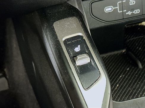 Used 2025 Kia Sorento S AWD/4WD image 20