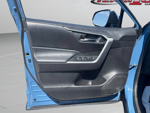 Used 2023 Toyota RAV4 AWD Hybrid image 21