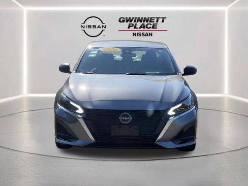 Used 2024 Nissan Altima 2.5 SV FWD image 27