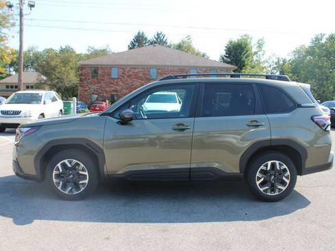 Used 2026 Subaru Forester Premium AWD/4WD image 5