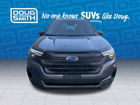 Used 2025 Subaru Forester image 3