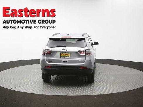Used 2024 Jeep Compass Latitude AWD/4WD image 33