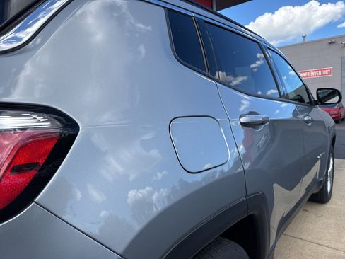 Used 2023 Jeep Compass Latitude w/ Convenience Group image 6