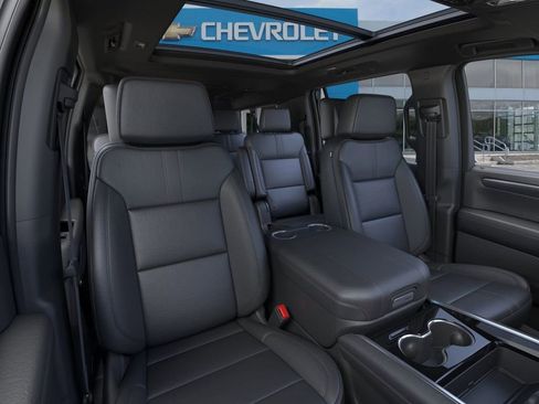 New 2026 Chevrolet Suburban RST w/ Advanced Technology Package image 31
