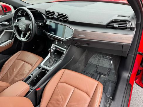 Used 2020 Audi Q3 2.0T Premium Plus w/ Premium Plus Package image 21