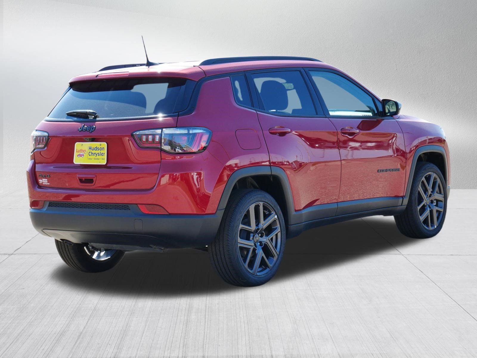 New 2026 Jeep Compass Latitude AWD/4WD image 2