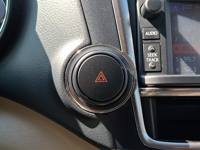 Used 2013 Toyota Highlander FWD image 22