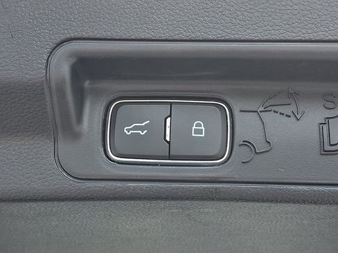 Used 2025 Ford Explorer ST AWD/4WD image 30