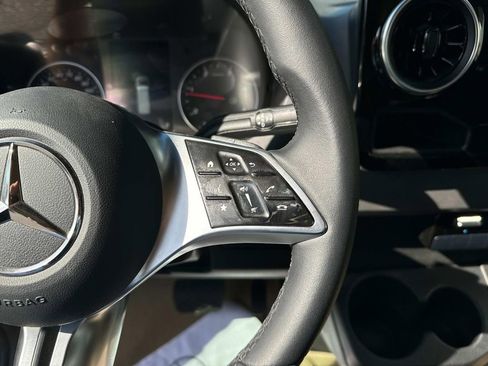 Used 2025 Mercedes-Benz Sprinter 3500 image 23