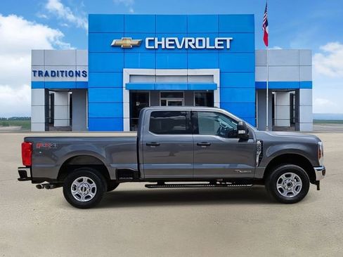 Used 2025 Ford F250 XLT w/ FX4 Off-Road Package AWD/4WD image 10