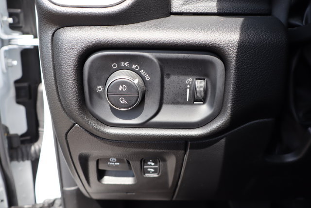 Used 2023 RAM 1500 Big Horn AWD/4WD image 18
