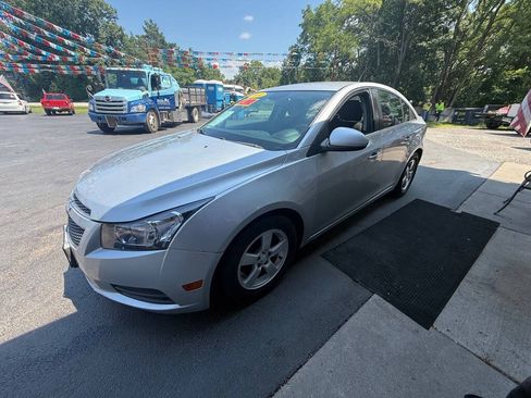 Used 2014 Chevrolet Cruze LT FWD image 4