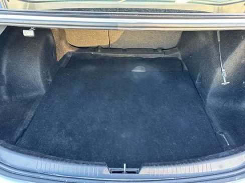 Used 2018 Chevrolet Malibu LS image 23