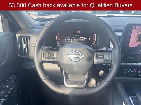 New 2026 Nissan Pathfinder Platinum FWD image 24