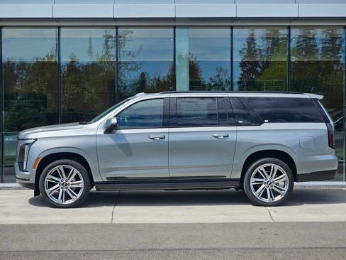 New 2026 Cadillac Escalade ESV Platinum Sport AWD/4WD image 2