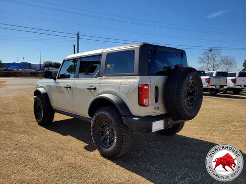 New 2026 Ford Bronco Big Bend w/ Black Diamond Package image 4