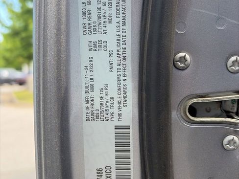 Used 2024 RAM 2500 Laramie w/ Safety Group AWD/4WD image 33