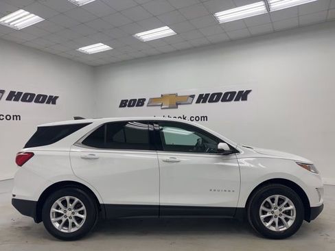 Used 2018 Chevrolet Equinox LT image 4