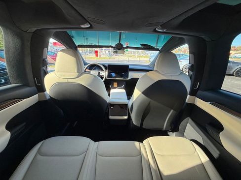 Used 2023 Tesla Model X image 26