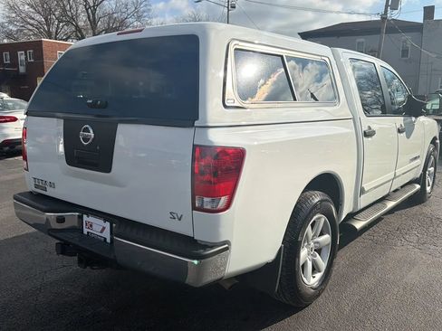 Used 2012 Nissan Titan SV w/ Tow Pkg image 5