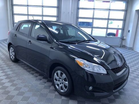 Used 2013 Toyota Matrix S FWD image 33